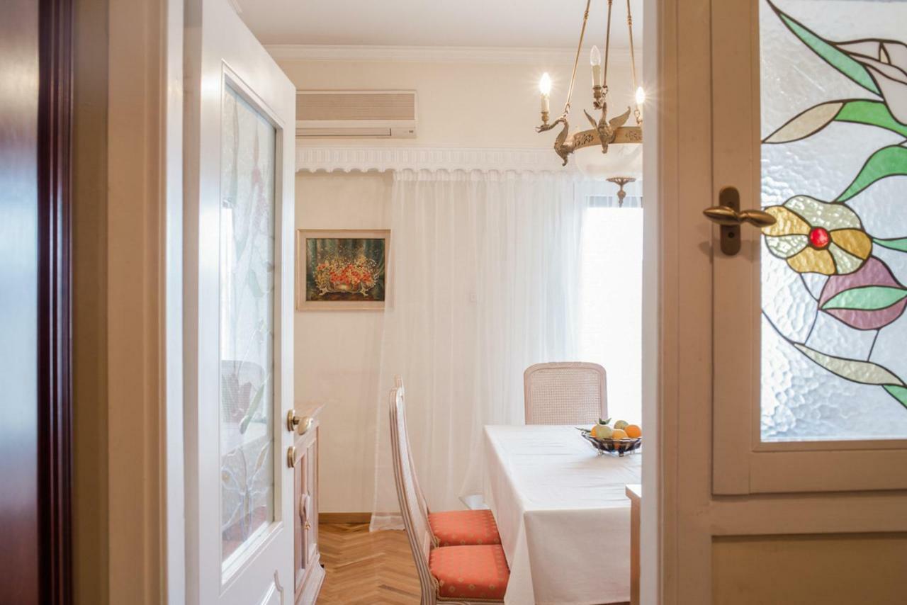 Retro Apartment At Trendy Exarcheia Афины Экстерьер фото
